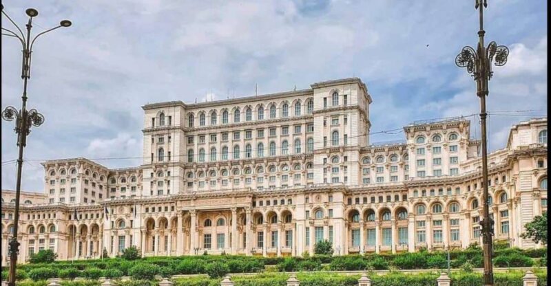 Bucharest Panoramic City Tour & Street Food - Culinary Experience