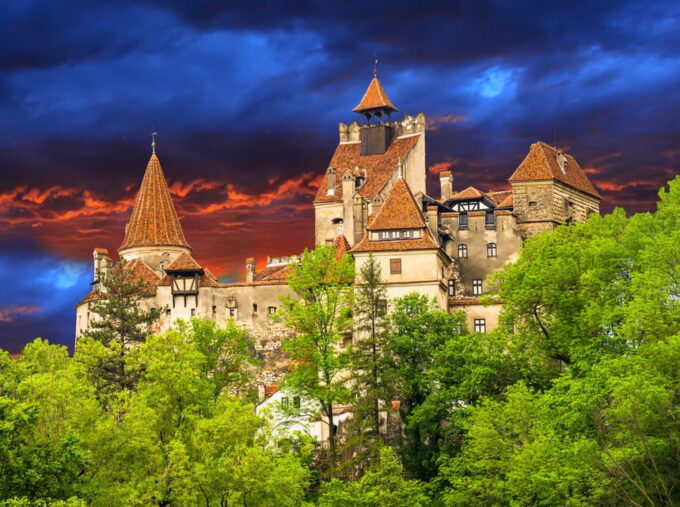 Bucharest: Peles Castle, Bran Castle, & Brasov Full-Day Tour - Transport and Pickup Locations