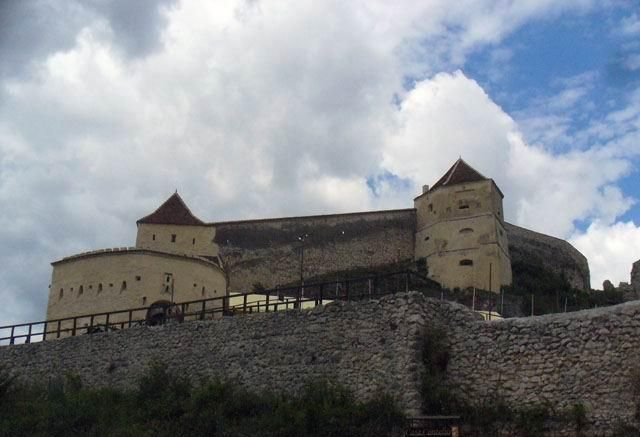 Bucharest: Peles Castle, Draculas Castle and Brasov Tour - Itinerary Highlights