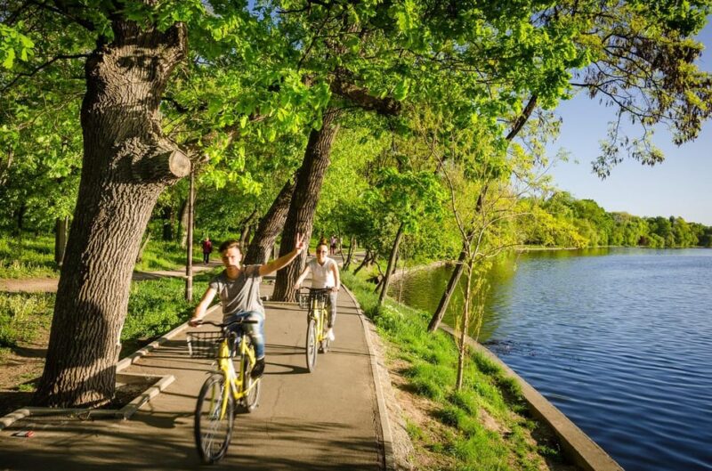 Bucharest: Personalised Walking Tour With a Local Guide - Customized Tour Experiences