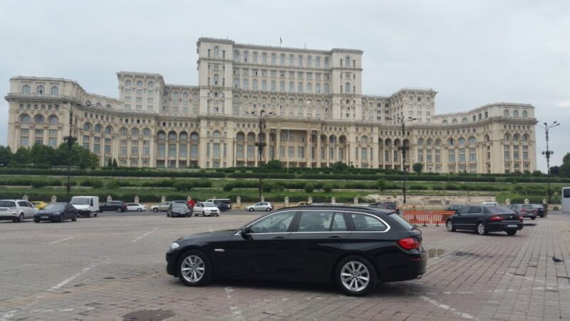 Bucharest Premium Private Transfer - Vehicle Amenities