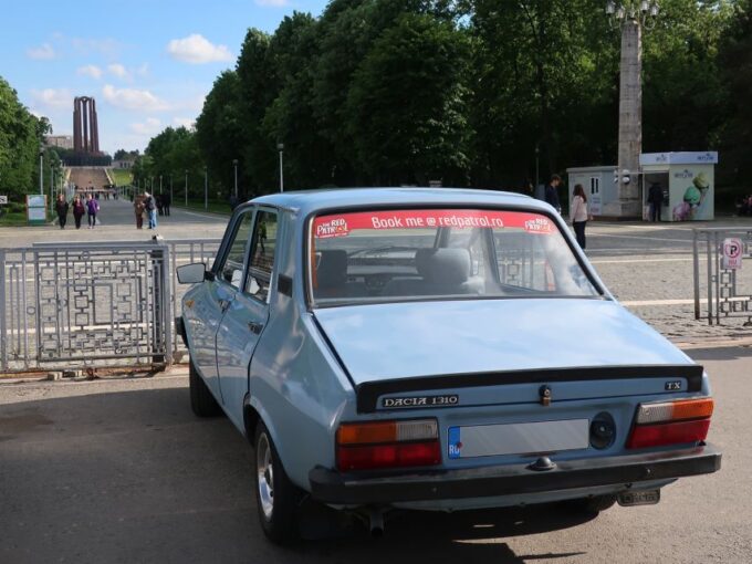 Bucharest: Private Flea Market Tour by Vintage Car - Flea Market Exploration