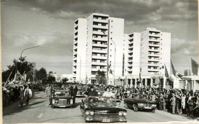Bucharest: Private Last Days of Ceausescu Tour in a Dacia - Group and Accessibility Information