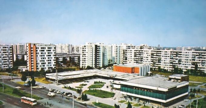 Bucharest: Private Three Neighborhoods Tour by Vintage Car - Important Information