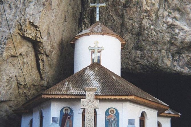 Bucharest Private Tour to Peles Castle & Biggest Salt Mine in Eu - Itinerary