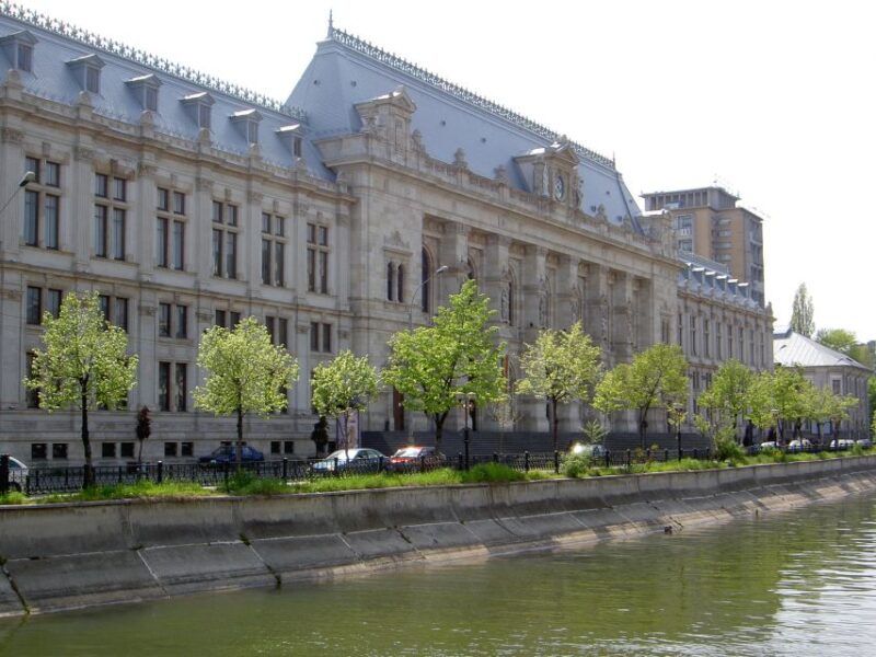 Bucharest Sightseeing Tour - Exploring Revolution Square