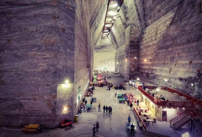 Bucharest: Slanic Salt Mine & Carpathian Mountains Day Tour - Tour Duration and Itinerary