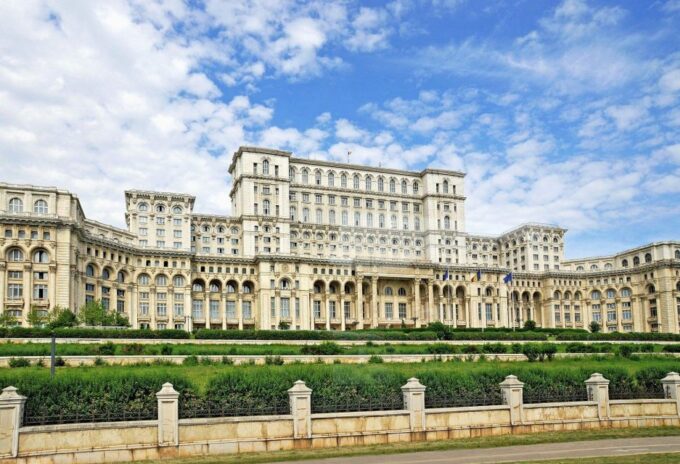 Bucharest Tour - Explore Bucharest Old Town