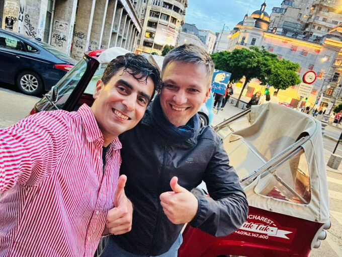 Bucharest: Tuk Tuk City Tour - Open-Air Vehicle Exploration