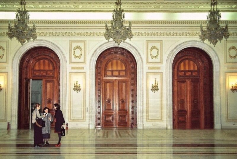 Bucharest: Visit Parliament - Palace of the Parliament Highlights