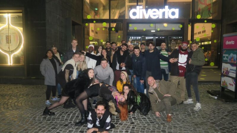 Bucharest: Weekend Pub Crawl - Age and Dress Code