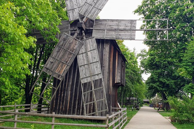 Bucharests Most Popular - Panoramic Express PrivateTour - Tour Experience