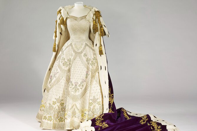 Buckingham Palace Entrance Ticket & British Royalty Guided Tour - Meeting Point and Pickup