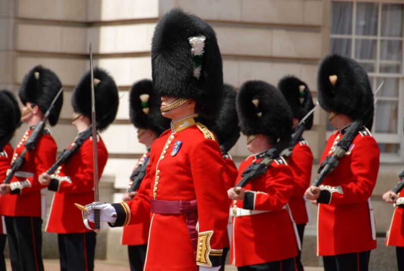 Buckingham Palace Exterior and Royal History Private Tour - Pickup and Drop-off Arrangements