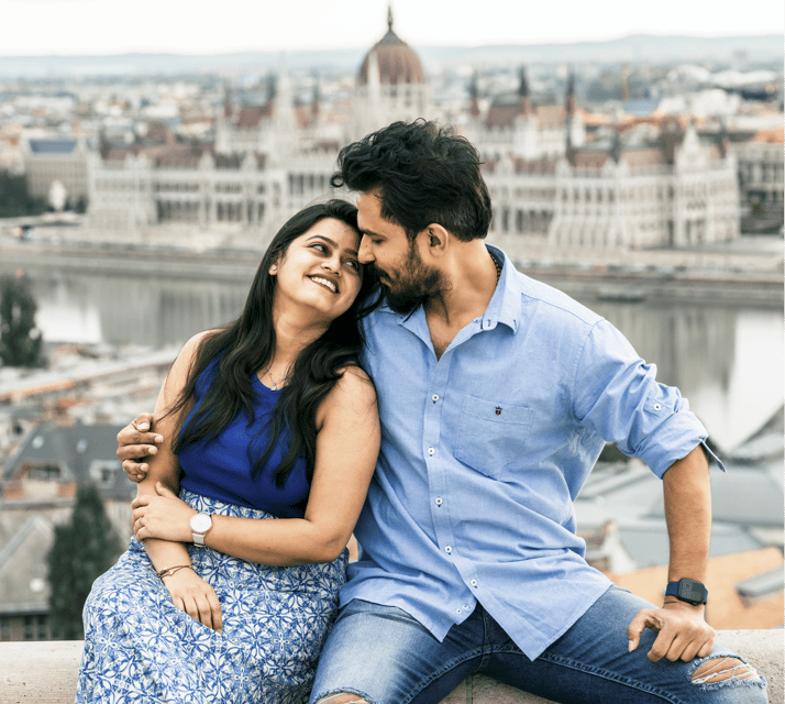 Buda Castle: Group Photoshoot With a Local Guide - Social Media and Additional Resources