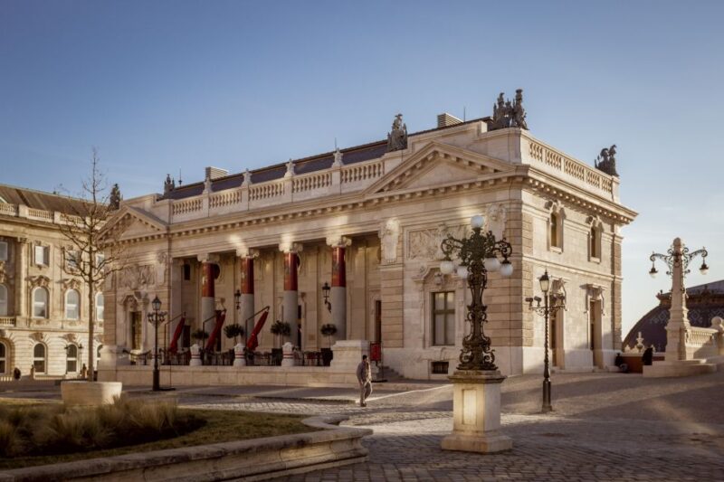 Buda Castle: Hungarian Delicacies & Historical Exhibition - Key Points