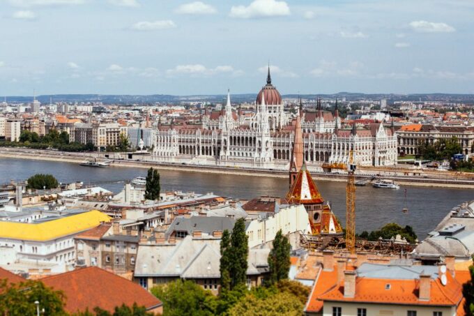 Budapest: 1.5-Hour Private Kick-Start Tour With a Local - Additional Notes