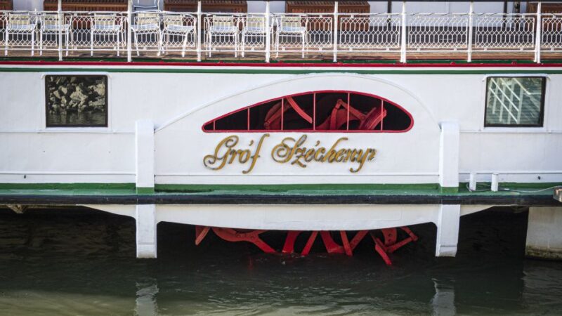 Budapest: 1 Hr Sunshine Booze Cruise With Prosecco - Key Points