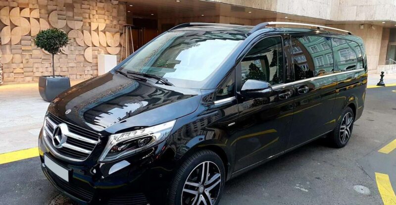 Budapest: 1-Way Private Luxury Airport Transfer - Booking and Payment