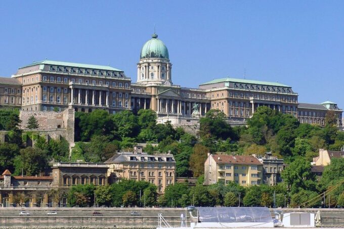 Budapest: 3-Hour Grand City Tour and Castle Walk - What to Expect on the Tour