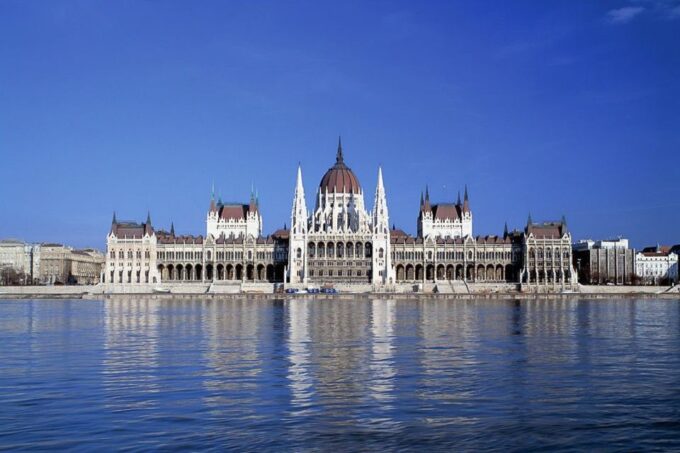 Budapest: 3-Hour Grand City Tour and Castle Walk - Frequently Asked Questions