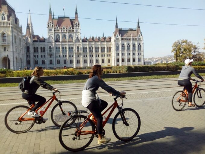 Budapest Adventure Sightseeing Bike Tour - Tour Inclusions