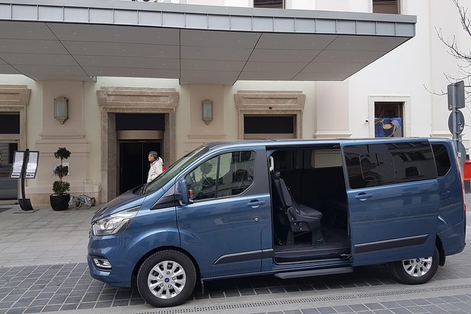 Budapest Airport Private Departure Transfer : City to Airport - Inclusions and Pickup Information