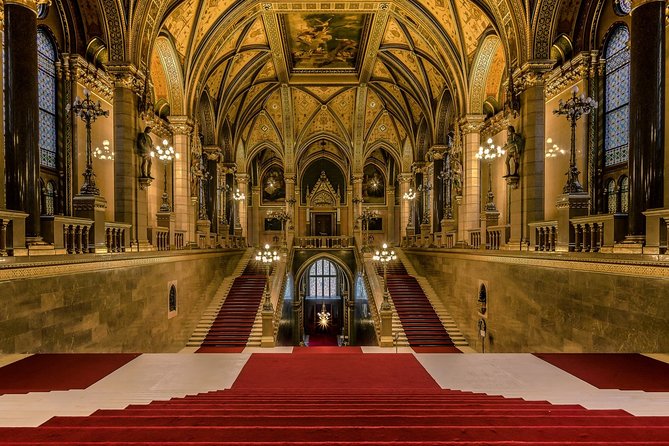 Budapest Arrival Private Transfers From Budapest Airport BUD to Budapest City - Reserve Now and Pay Later