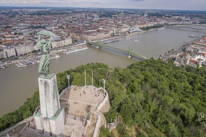 Budapest Best View Points / Easy Access - Iconic Bridges Perspectives