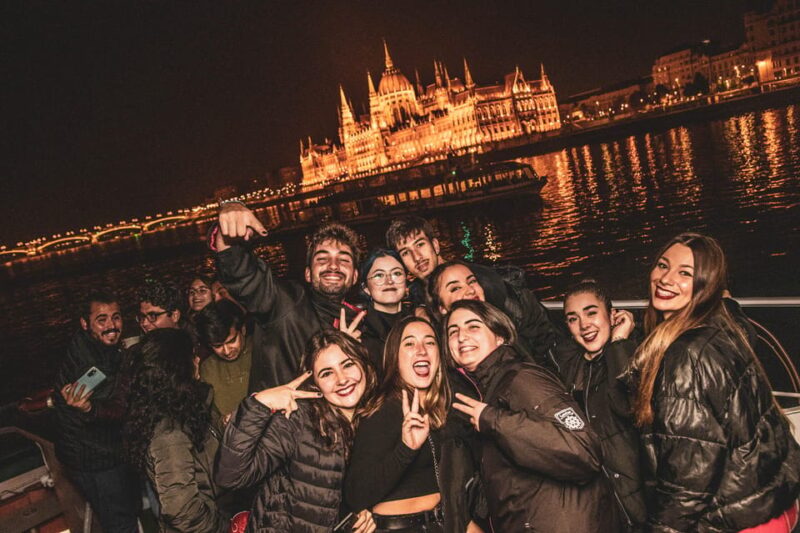 Budapest: Boat Party With Option of Unlimited Drinks - Experience Highlights