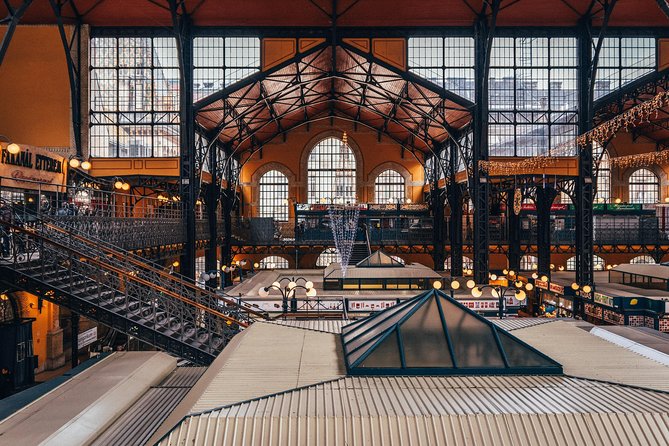 Budapest: Book A Local Host - Explore Budapests Highlights