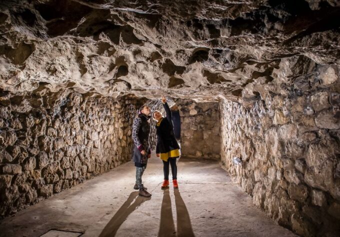 Budapest: Buda Castle Cave Tour - Tour Duration and Accessibility