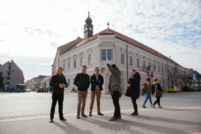 Budapest: Buda Castle District Walking Tour With a Historian - Key Points