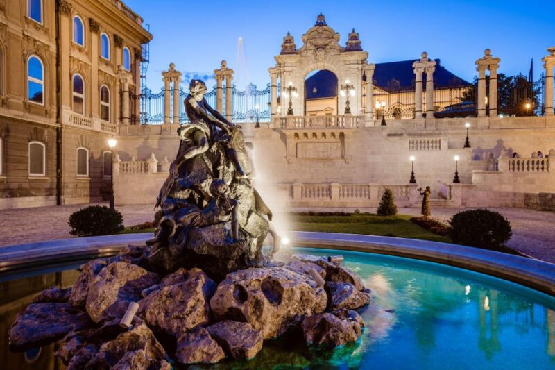 Budapest: Buda Castle Walk With Saint Stephens Hall - Inclusions and Exclusions