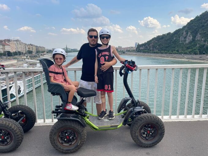 Budapest: Buda Highlights Guided Tour on Electric EZRaider - Meeting Point and What to Bring