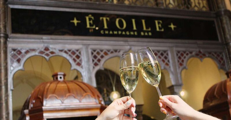 Budapest: Champagne Tasting at Étoile Champagne Bar & Snacks - Gourmet Cheese Selection
