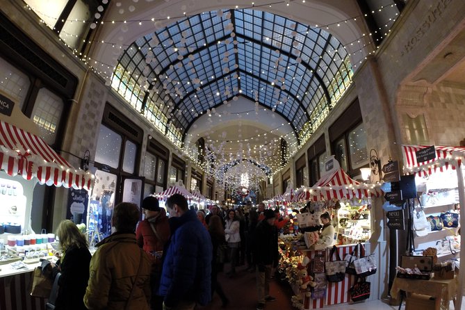 Budapest Christmas Walking Tour With Basilica Entry - Customer Experiences