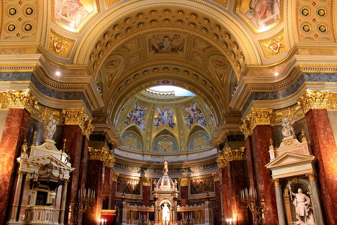 Budapest Christmas Walking Tour With Basilica Entry - Meeting and Ending Points