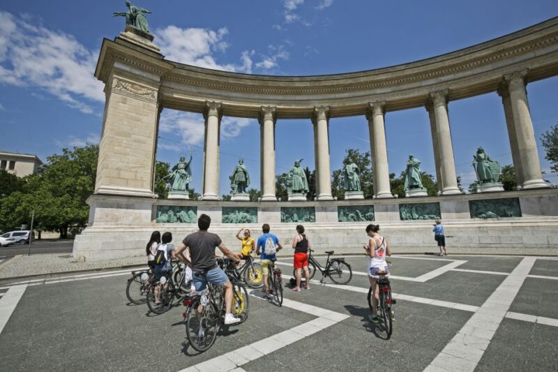 Budapest: City Bike Tour With Coffee Stop - Tour Highlights