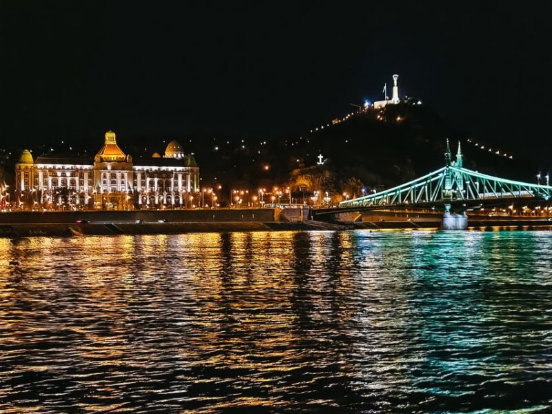 Budapest: City Highlights Cruise With Welcome Drink - Meeting Point and Boat Details