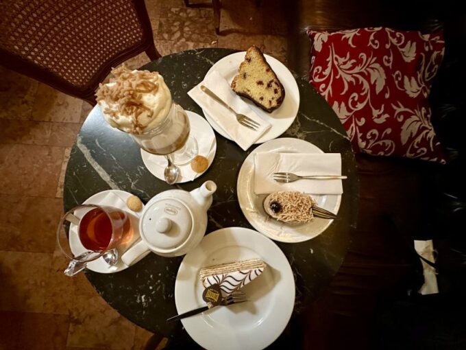Budapest: Coffee House Tour With Cofffee & Dessert Tasting - Customer Feedback