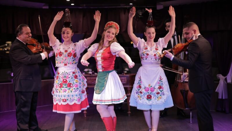 Budapest: Danube Cruise With Folk Dancing and Drinks - Music and Folk Dancing