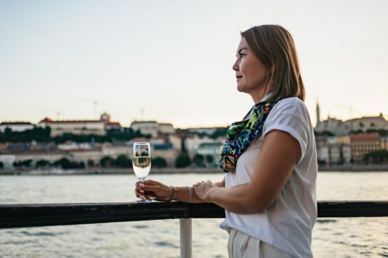 Budapest: Danube Cruise With Hungarian Dinner and Live Music - Participant Information
