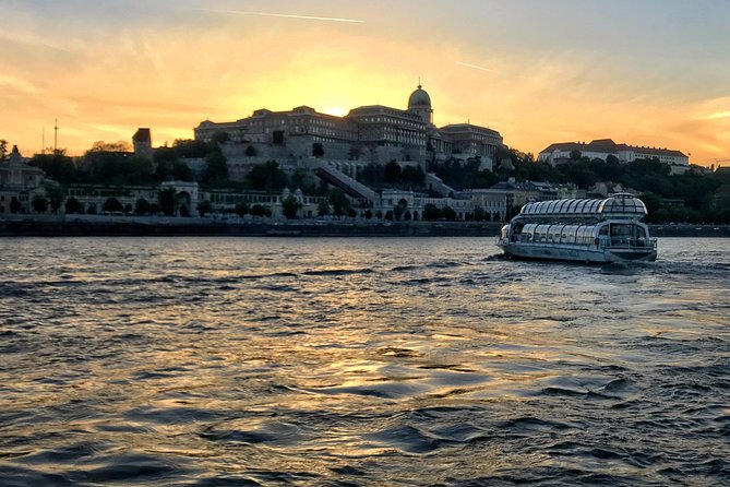 Budapest Danube River Candlelit Dinner Cruise With Live Music - Group Size and Booking