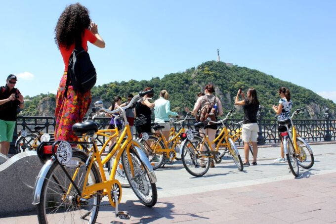 Budapest: Danube River Views Bike Ride - Participant Requirements and Recommendations
