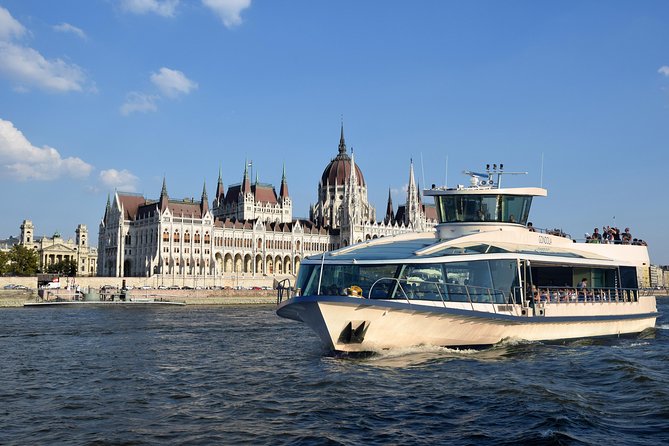 Budapest Danube Sightseeing Cruise With Drink and Audio Guide - UNESCO-listed Landmarks Along the River