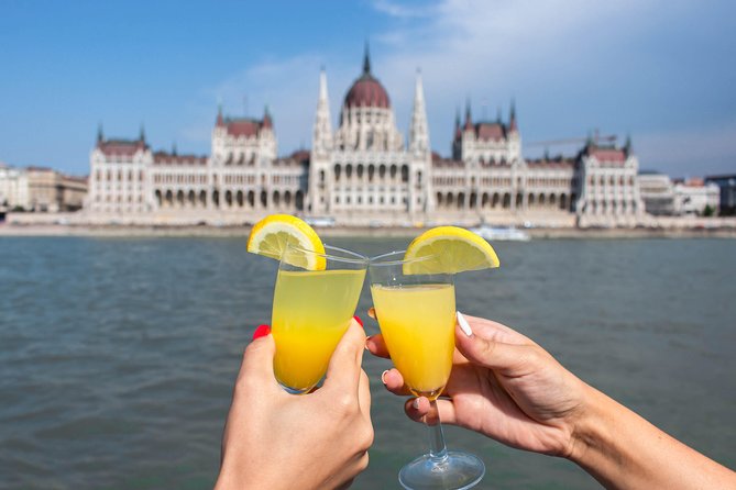 Budapest Danube Sightseeing Cruise With Drink and Audio Guide - Open-air Upper Decks on Boats