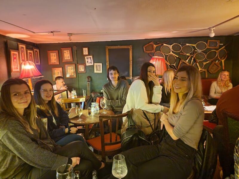 Budapest: Detective Pub Crawl Game by App - Booking and Payment