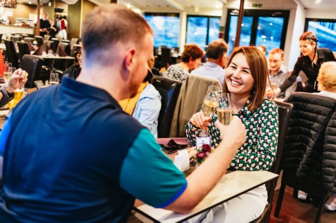 Budapest: Dinner Cruise With Operetta and Folk Show - Dinner and Drinks Menu