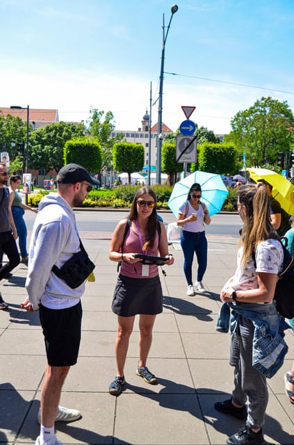 Budapest: Downtown Legends and Street Art Adventure - Discovering Europes Largest Synagogue